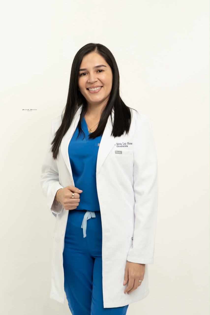 Dra. Silvia Flores